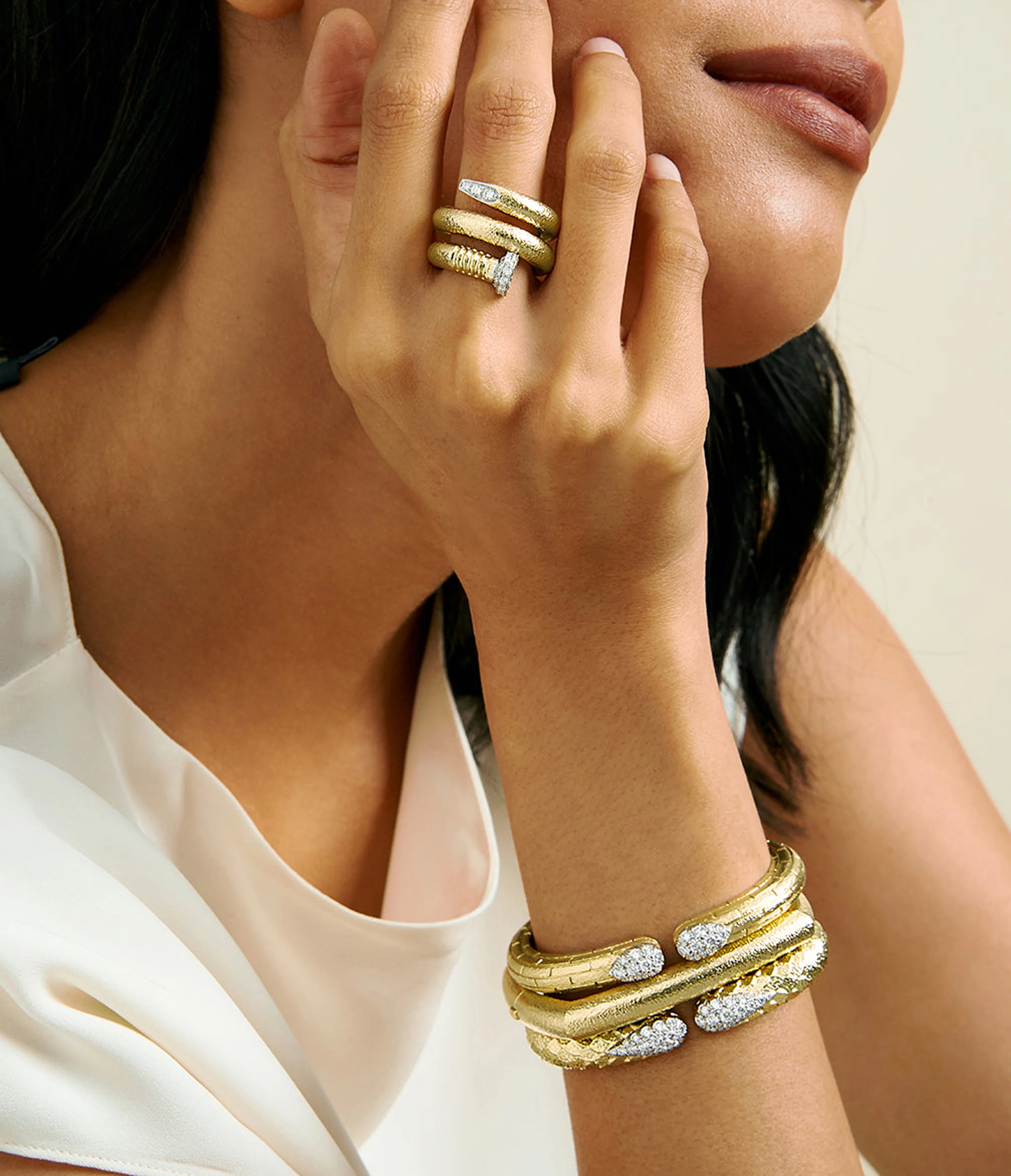 Diamond Nail Ring, Hammered 18K Gold - Image 4